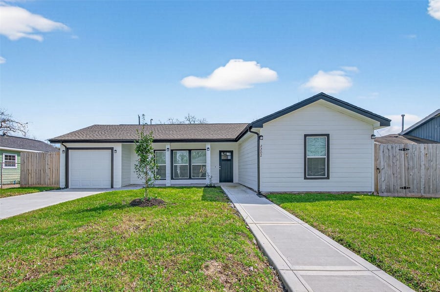 Property photo for 2202 Alabama Street, Baytown, TX