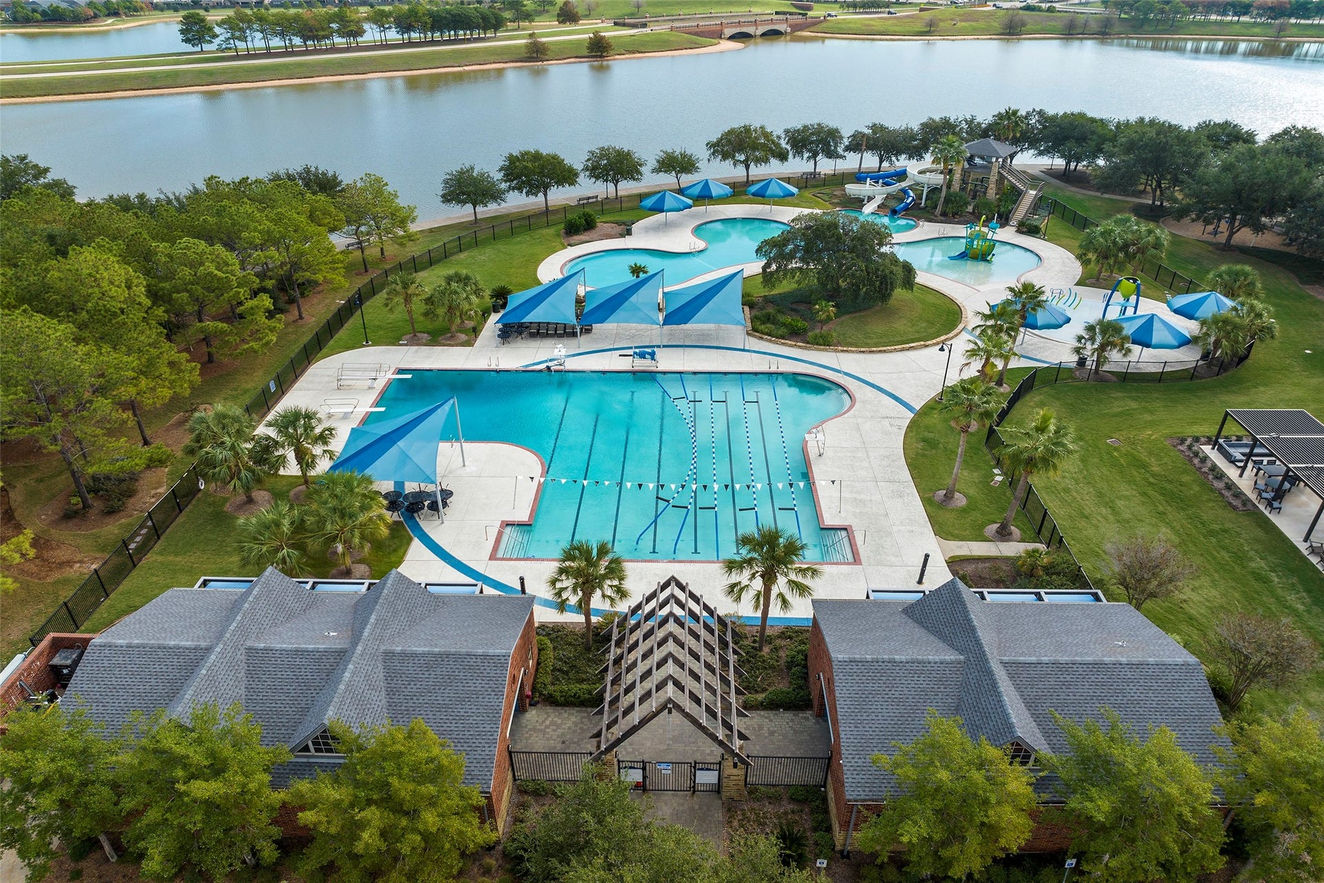 Close proximity to 
H-E-B grocery store, local eateries, and new up and coming retail along Fry Rd.