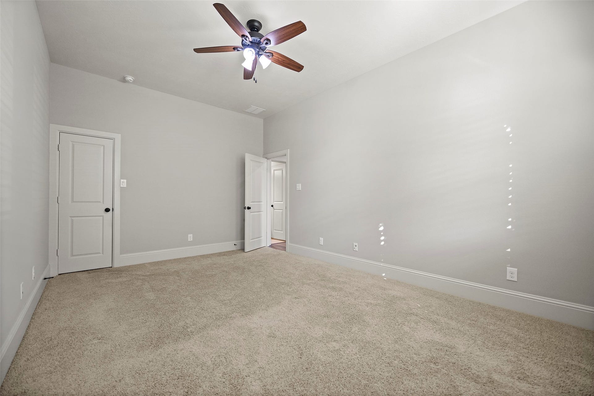 Secondary Bedroom#2.