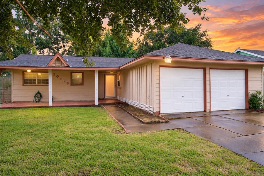 Property photo for 10126 Fleming Drive, Houston, TX
