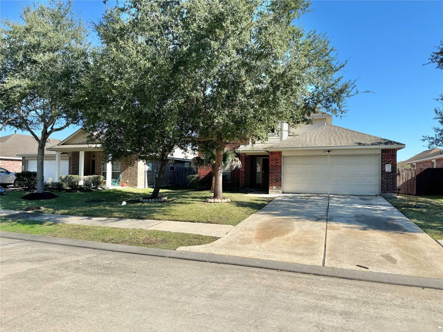 Property photo for 2911 Silver Shore Lane, League City, TX