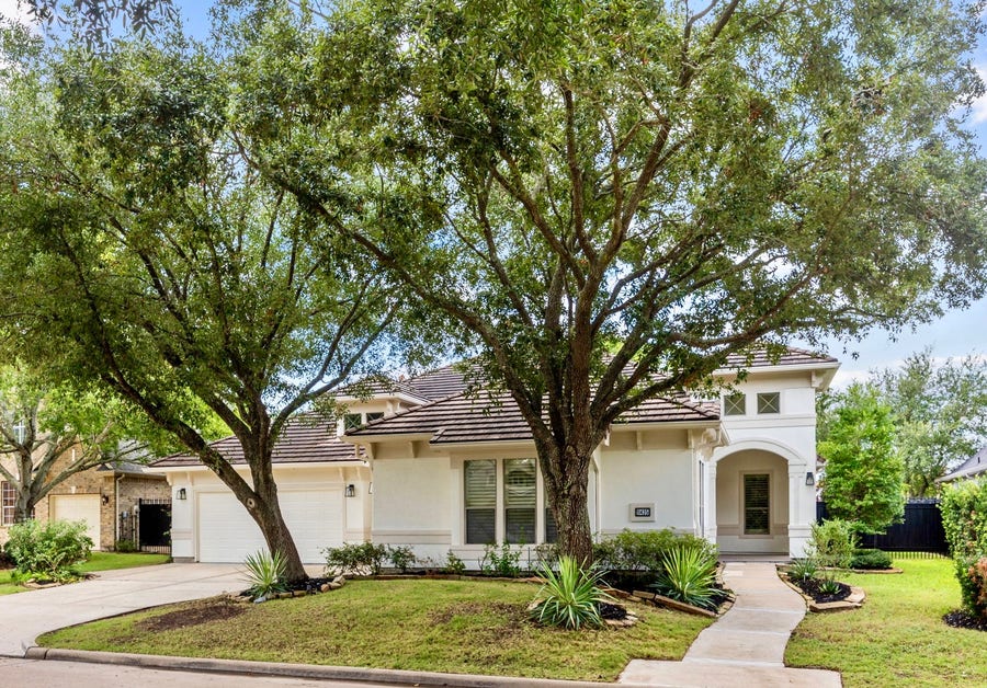 Property photo for 11435 Legend Manor Drive, Houston, TX