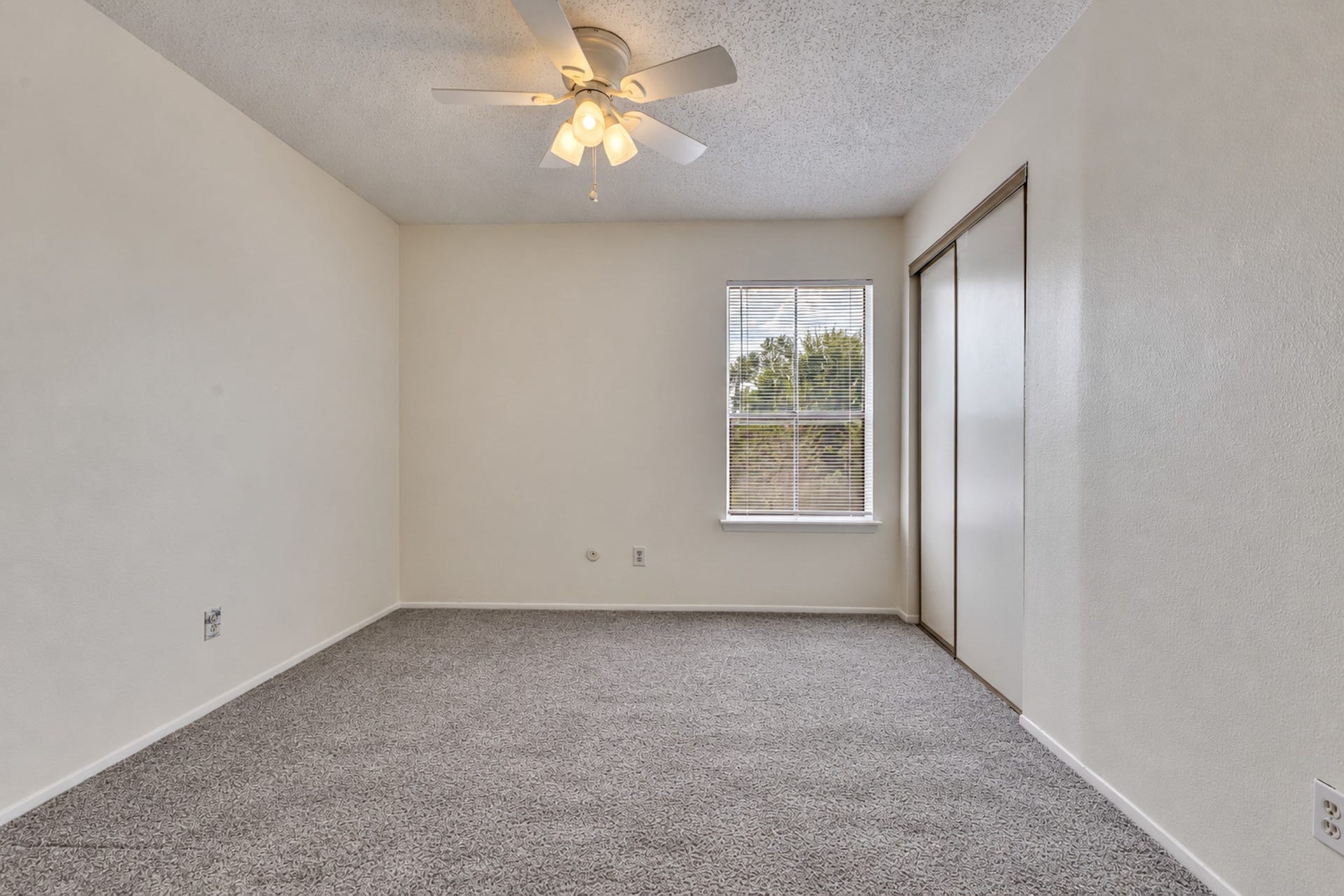 5000 Milwee Street, #47, Houston, TX 77092 Secondary Bedroom or Flex space