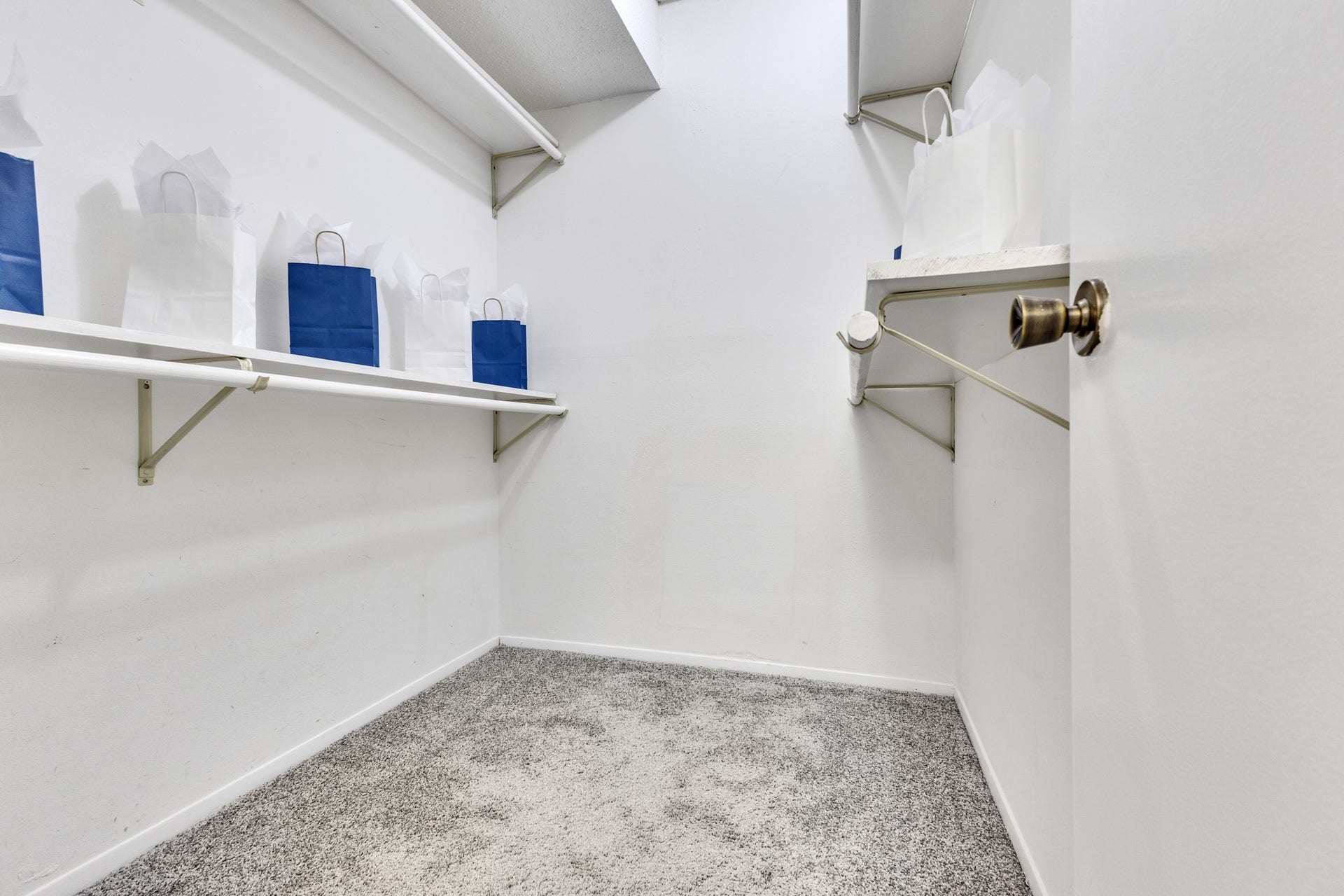 5000 Milwee Street, #47, Houston, TX 77092 Good space in the closet