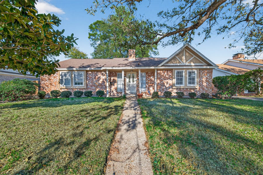 Property photo for 6038 Greenmont Drive, Houston, TX