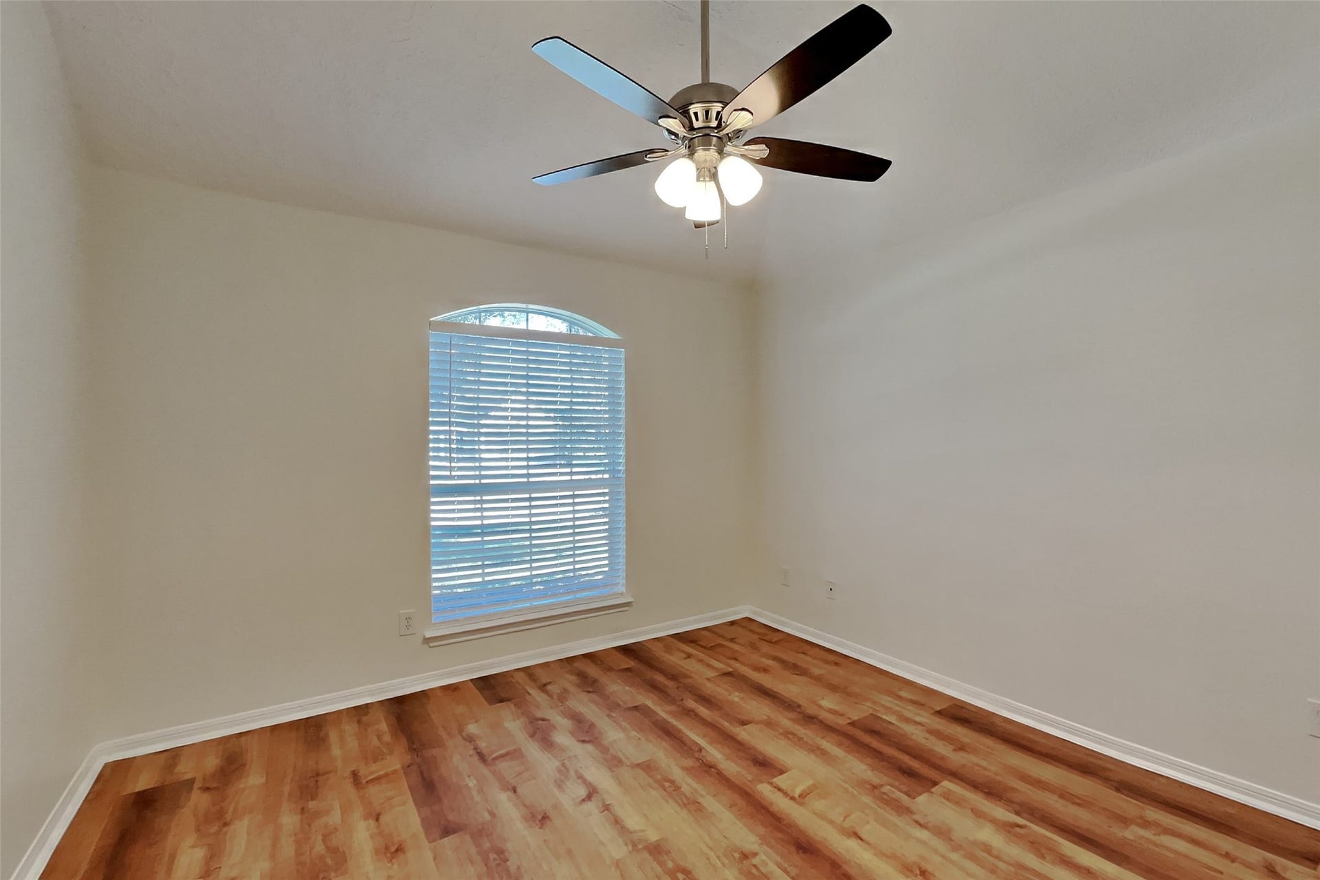 20007 Glen Lake Drive, Spring, TX 77388
