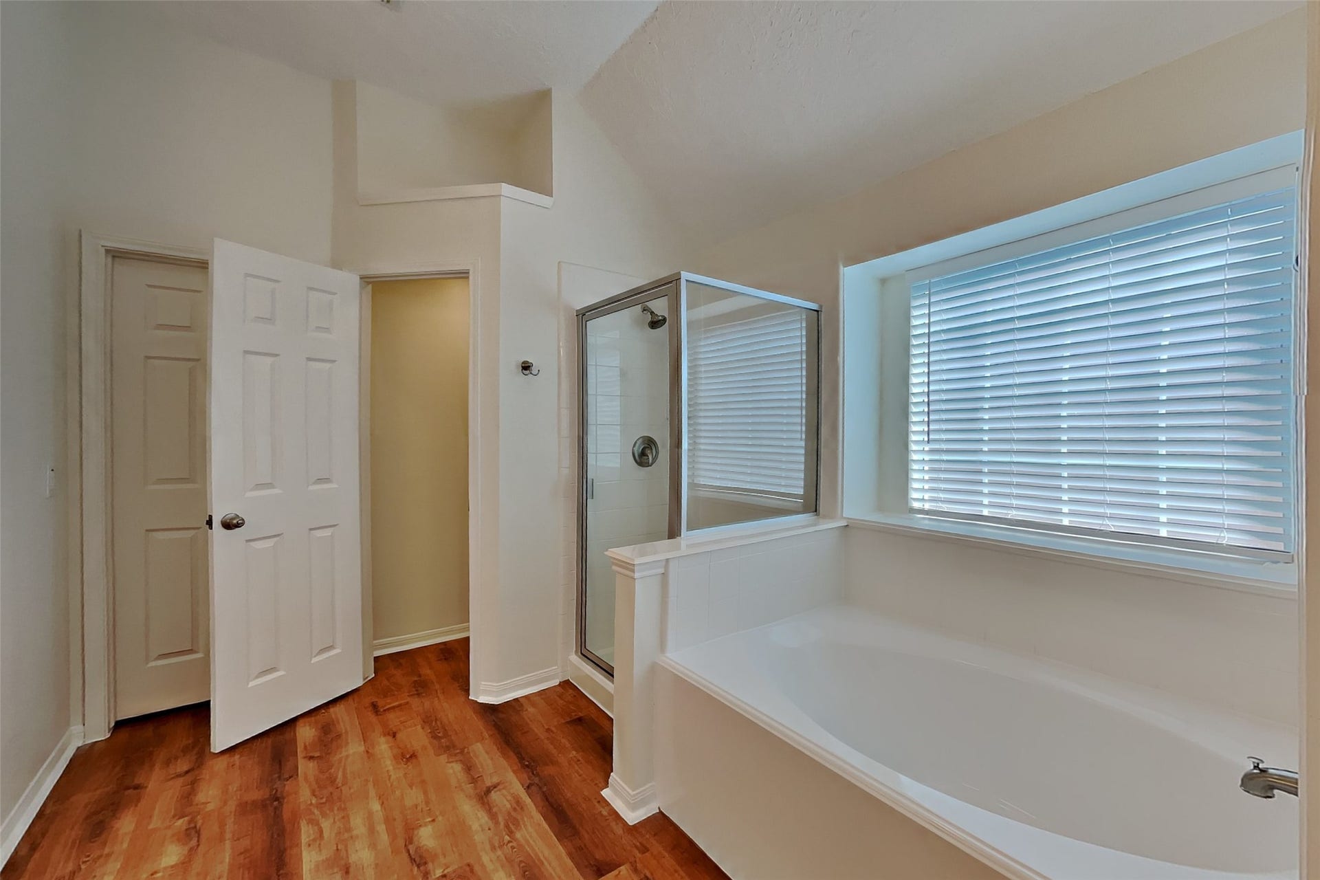 20007 Glen Lake Drive, Spring, TX 77388