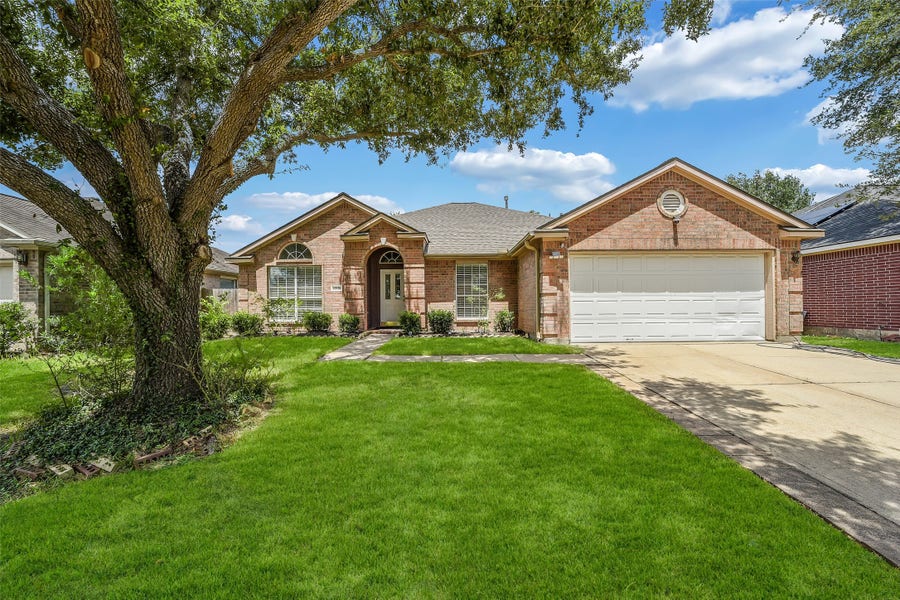 Property photo for 19938 Cresent Creek Drive, Katy, TX