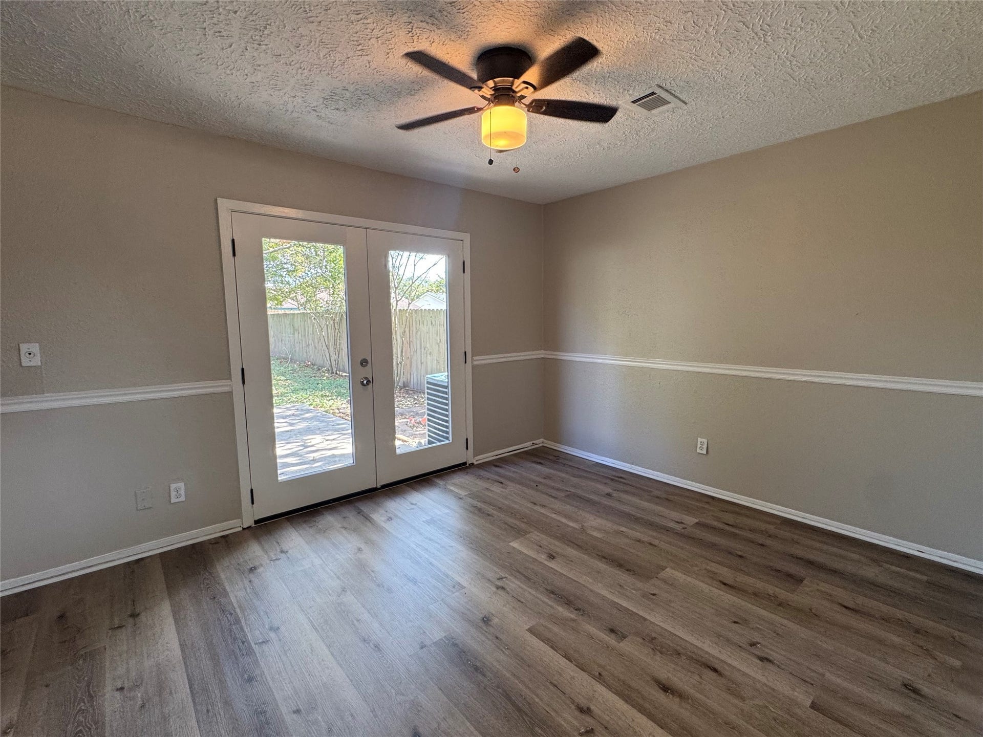 6128 Creekside Lane, League City, TX 77573 6128 Creekside Lane, League City, TX 77573