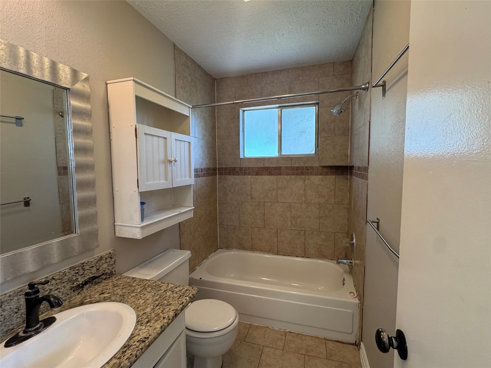6128 Creekside Lane, League City, TX 77573 6128 Creekside Lane, League City, TX 77573