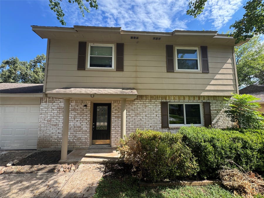 Property photo for 6128 Creekside Lane, League City, TX