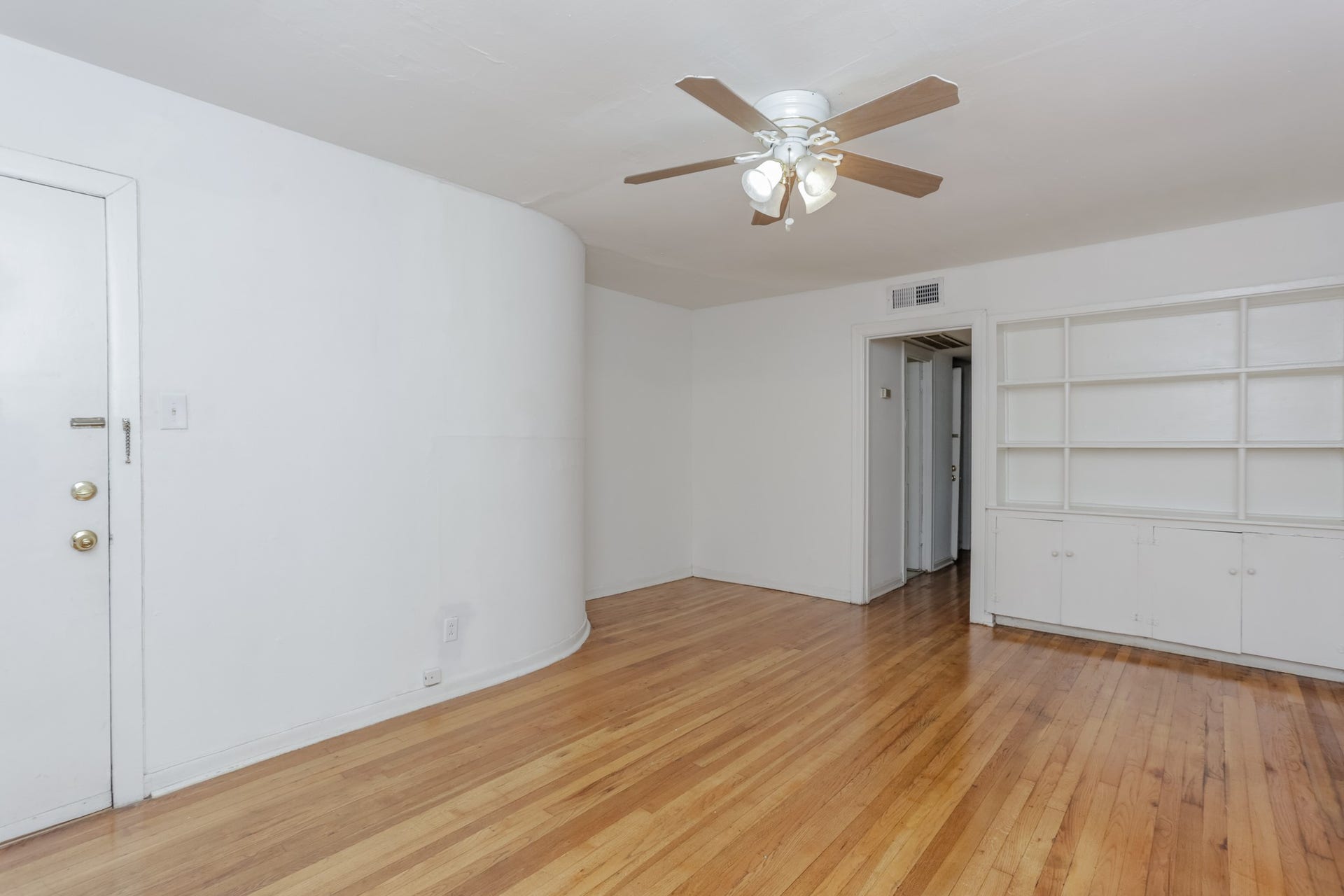 1828 W Main Street, #4, Houston, TX 77098 1828 W Main Street, #4, Houston, TX 77098