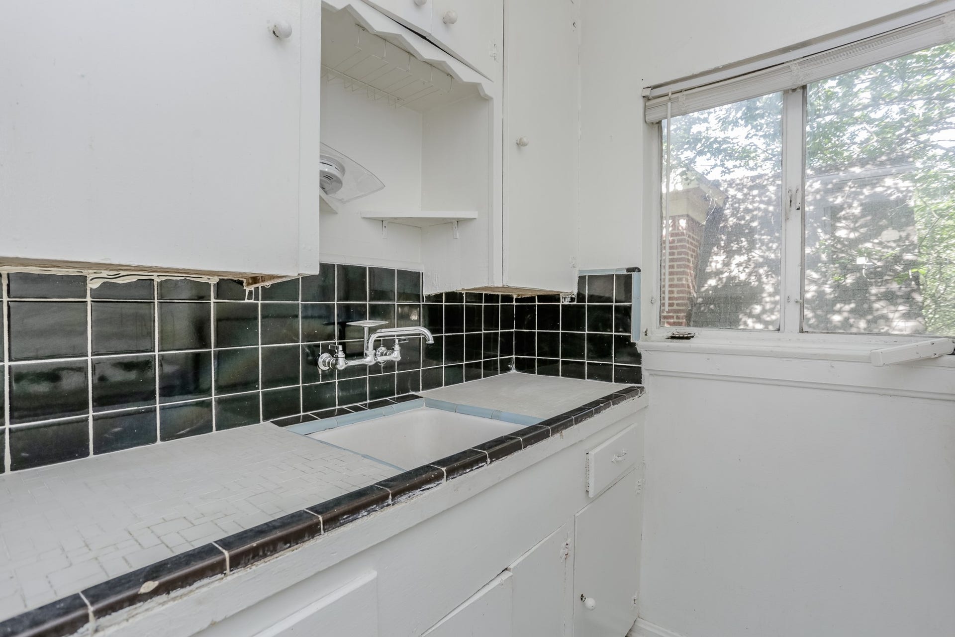 1828 W Main Street, #4, Houston, TX 77098 1828 W Main Street, #4, Houston, TX 77098