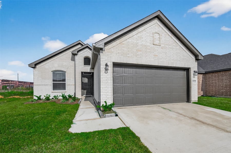 Property photo for 2127 Rosillo Brook Drive, Baytown, TX