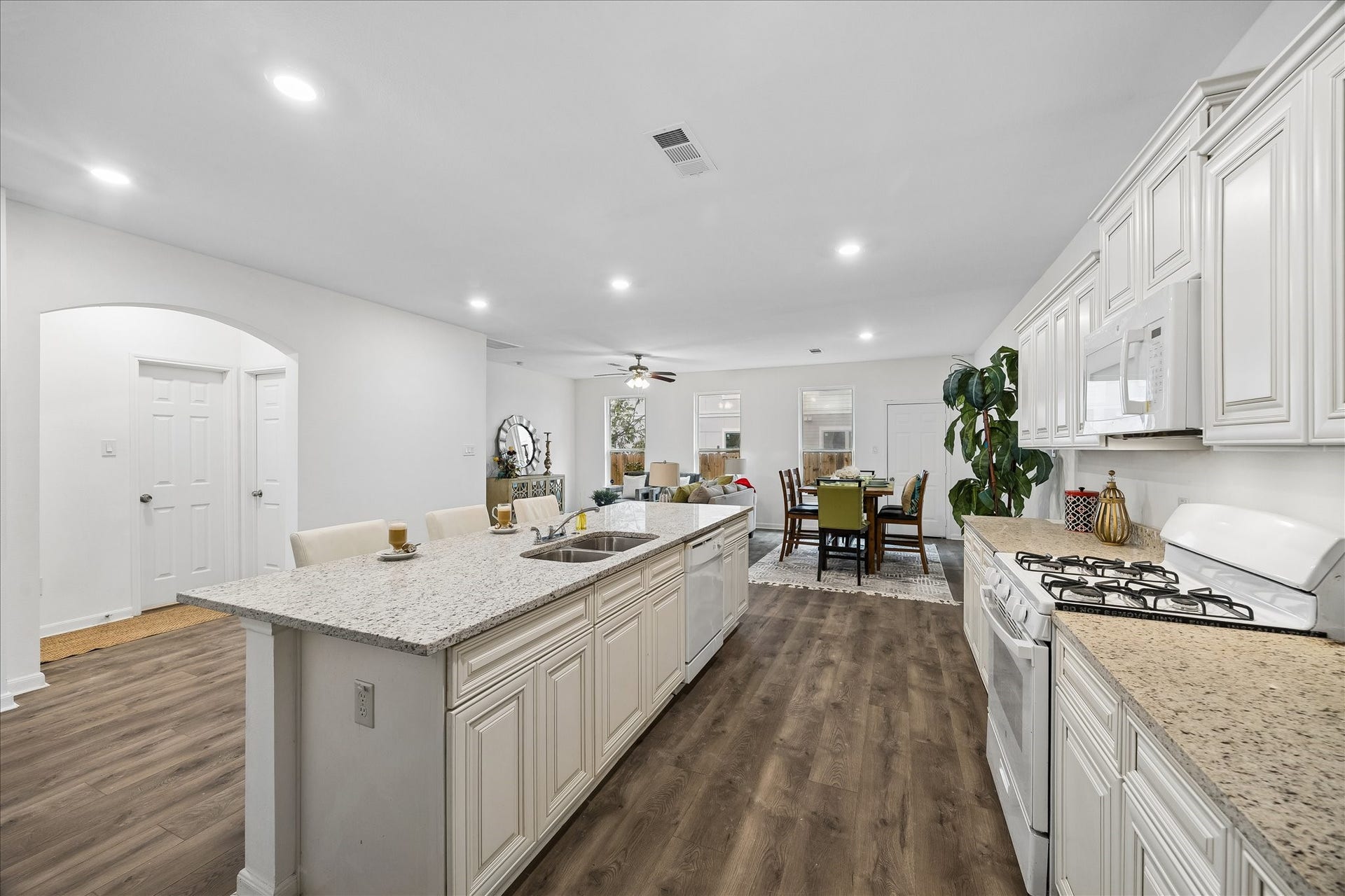 11130 Beverley Park Street, Sugar Land, TX 77498 11130 Beverley Park Street, Sugar Land, TX 77498