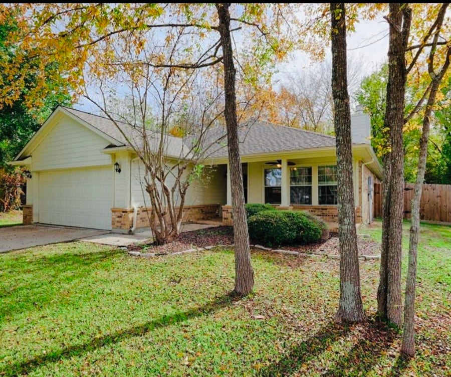 Property photo for 12609 Dover Drive, Montgomery, TX