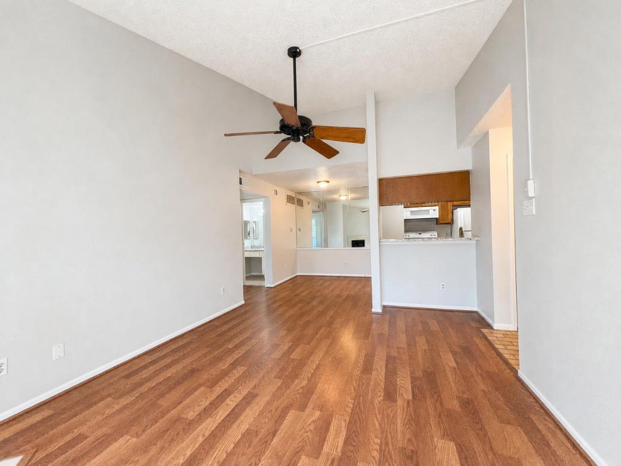 2120 El Paseo Street, #1808, Houston, TX 77054 2120 El Paseo Street, #1808, Houston, TX 77054