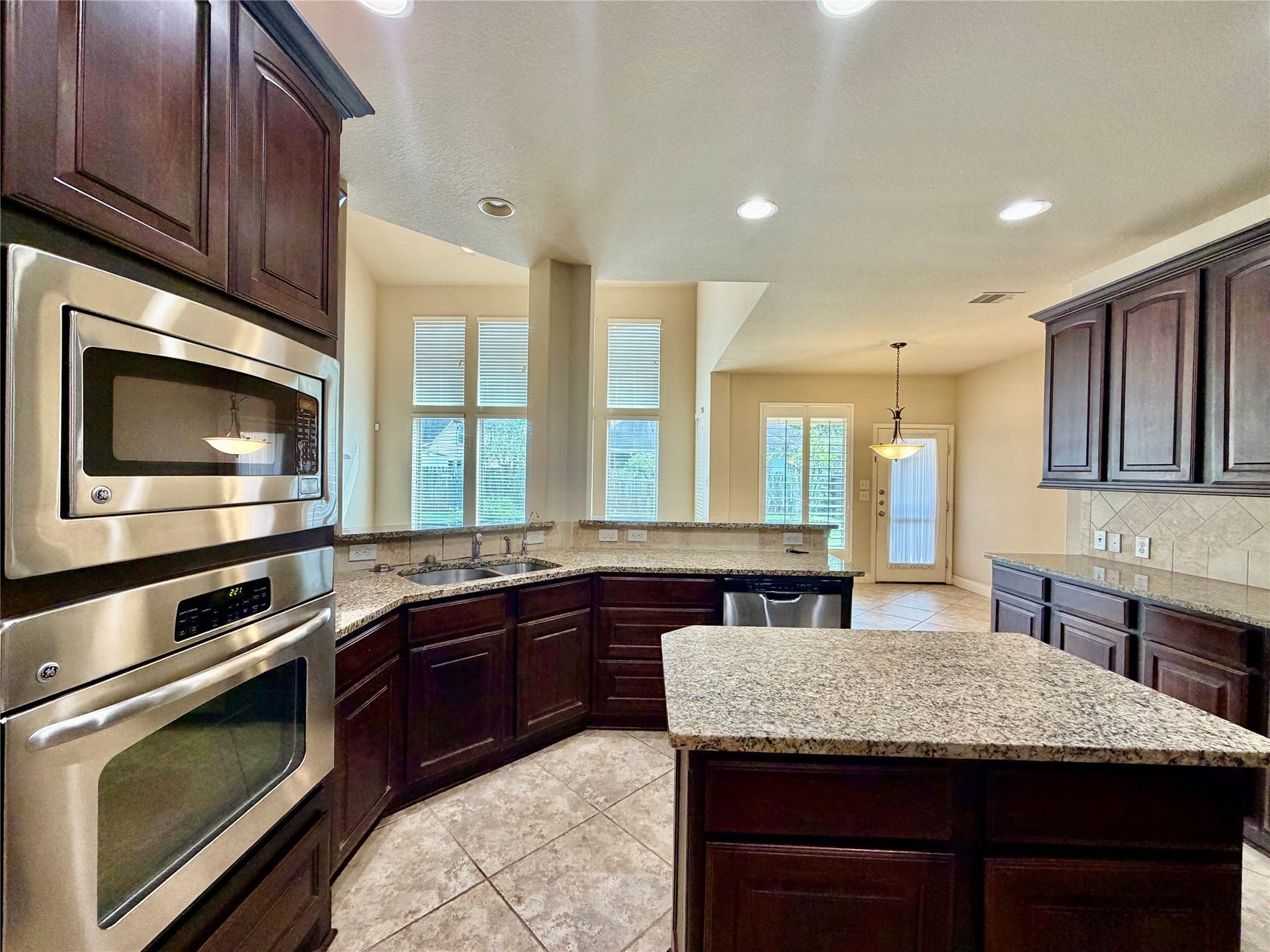 4103 Pebble Heights Lane, Sugar Land, TX 77479 4103 Pebble Heights Lane, Sugar Land, TX 77479