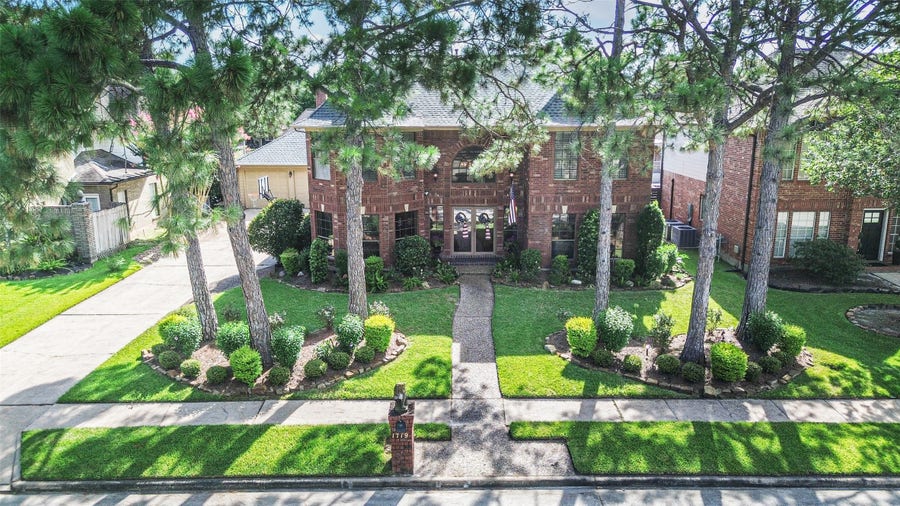 Property photo for 1719 Fairoaks Street, El Lago, TX