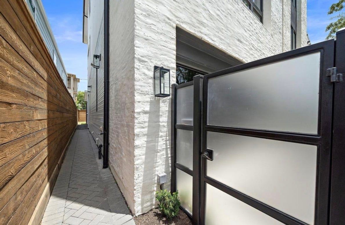 404 W Pierce Street, Houston, TX 77019 404 W Pierce Street, Houston, TX 77019