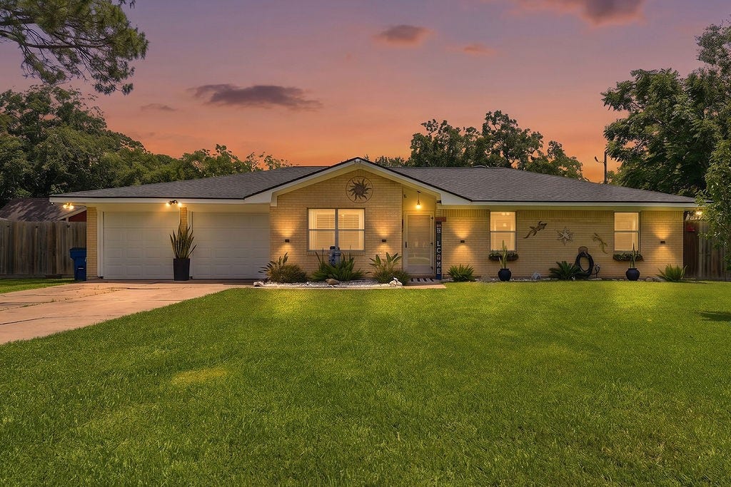 702 Lane Road, Texas City, TX 77591 702 Lane Road, Texas City, TX 77591