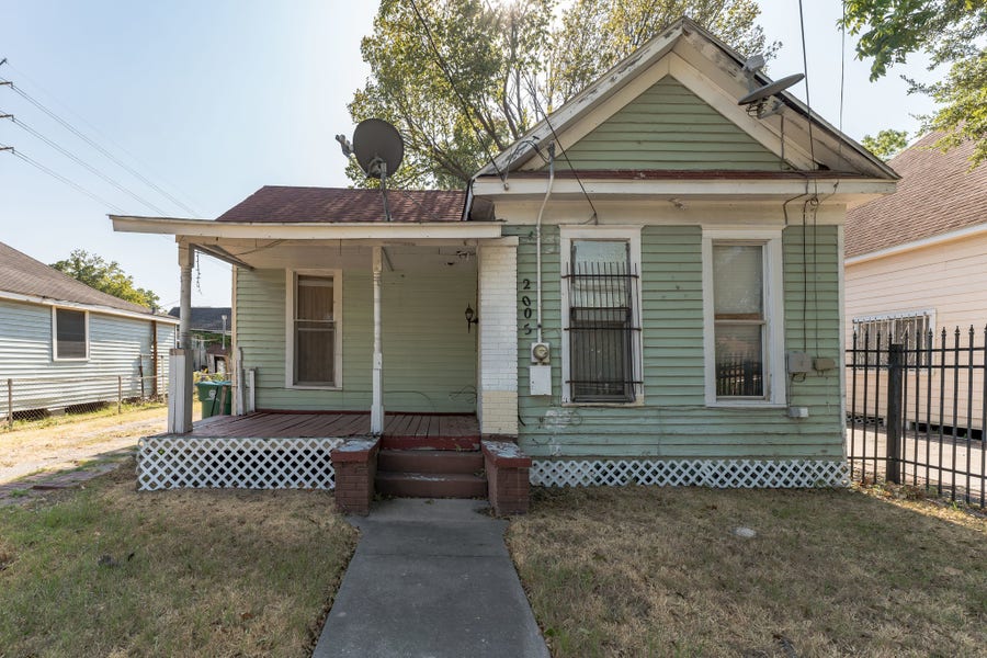 Property photo for 2005 Chestnut Street, Houston, TX