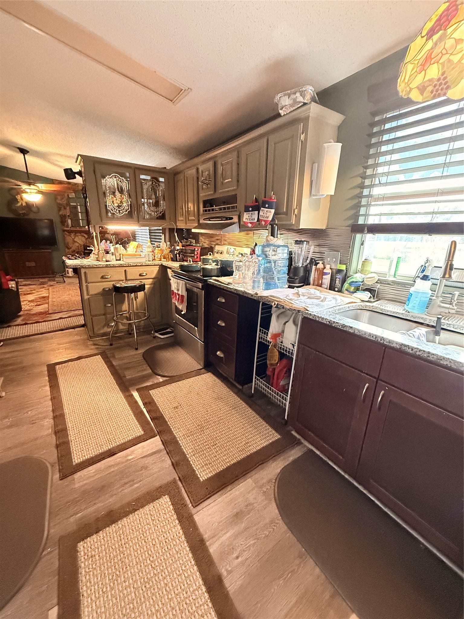 1500 S Durant Street, Alvin, TX 77511 1500 S Durant Street, Alvin, TX 77511