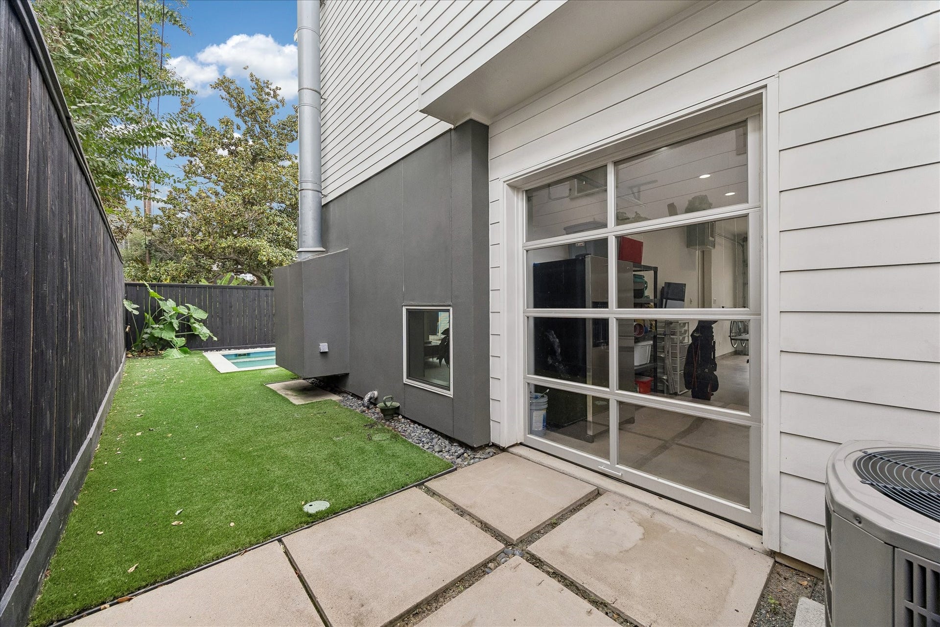 1120 Highland Street, Houston, TX 77009 1120 Highland Street, Houston, TX 77009