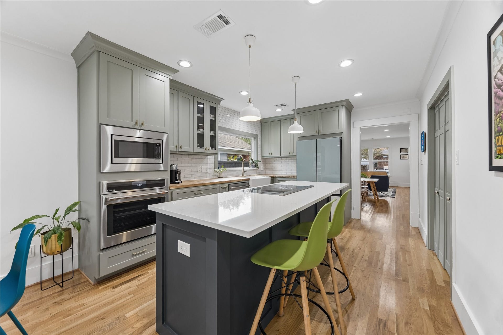 1120 Highland Street, Houston, TX 77009 1120 Highland Street, Houston, TX 77009