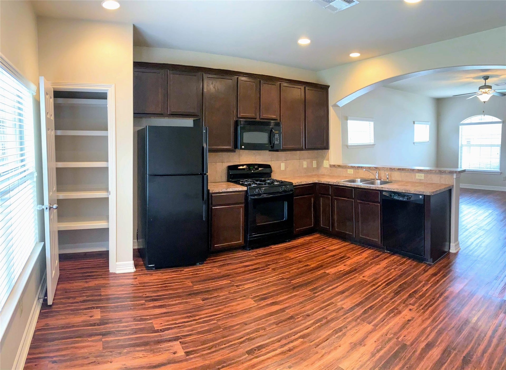317 Woodland HIlls Drive, #B, Conroe, TX 77303 317 Woodland HIlls Drive, #B, Conroe, TX 77303