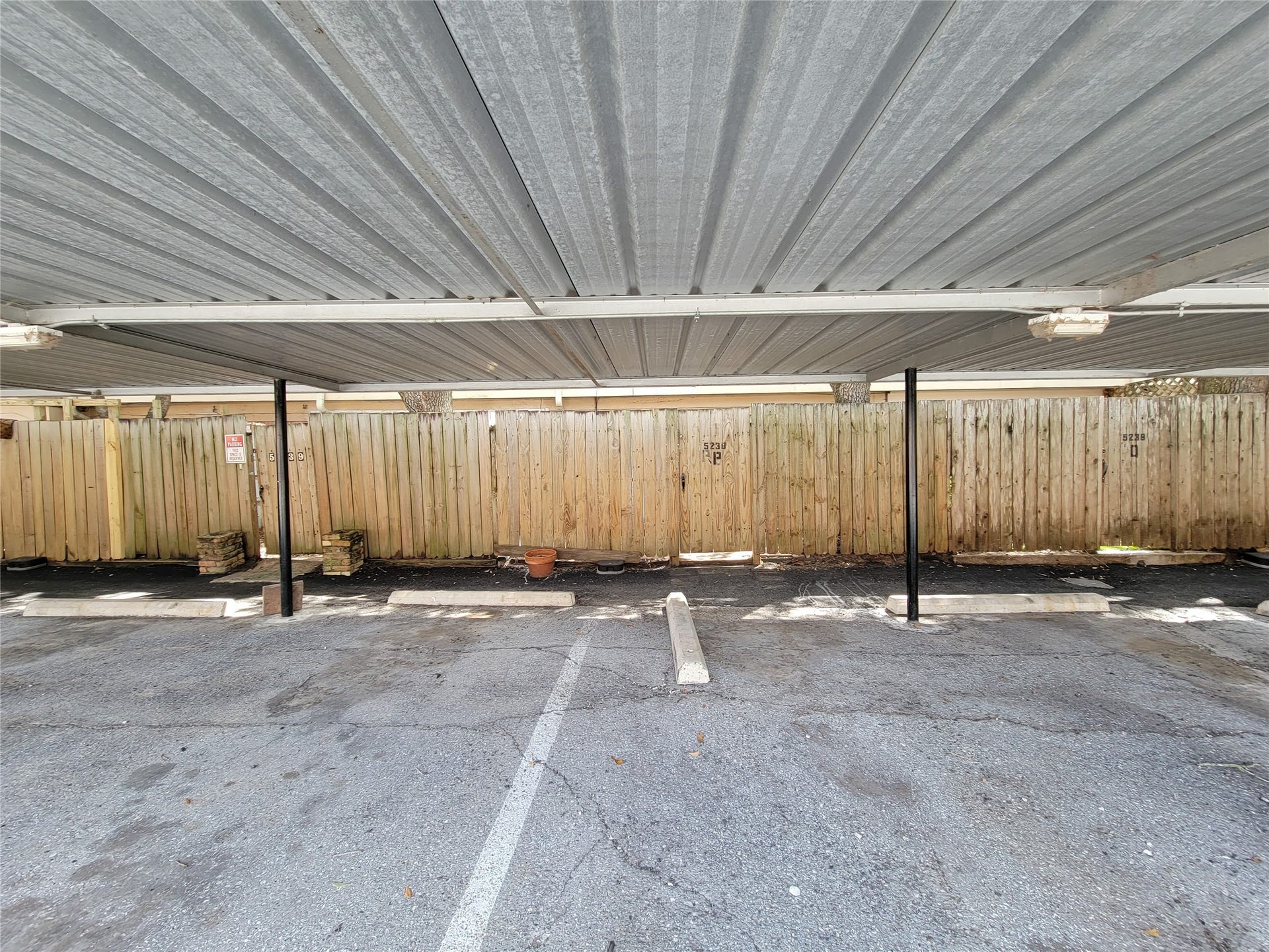 5239 Arboles Drive, #P, Houston, TX 77035 5239 Arboles Drive, #P, Houston, TX 77035