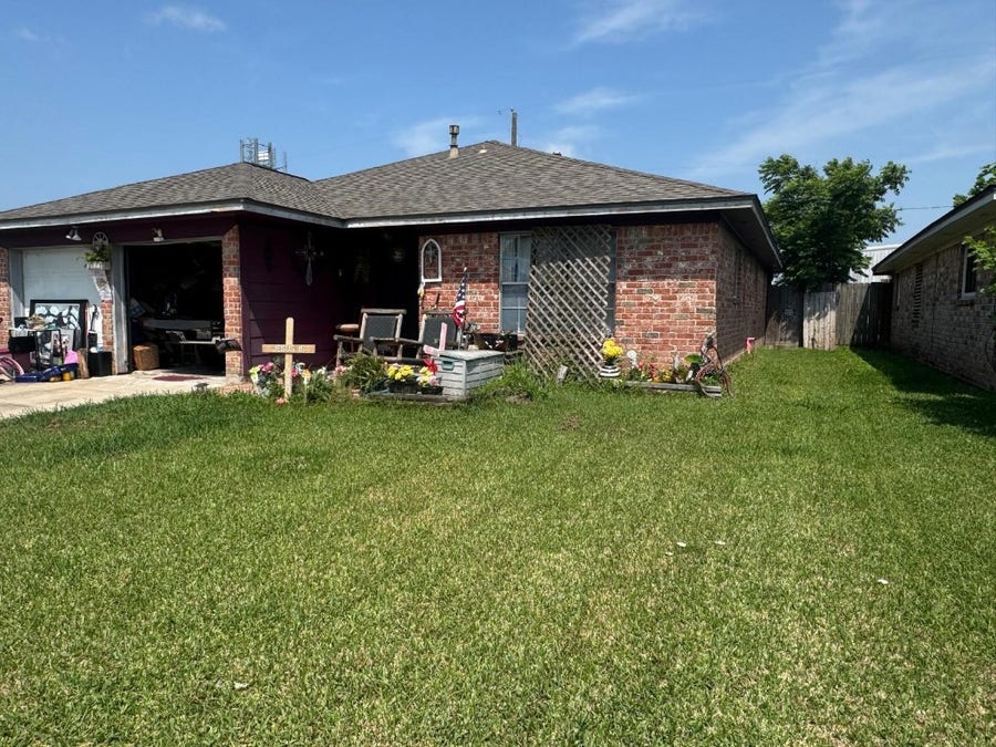 Property photo for 1609 Canary Circle, League City, TX
