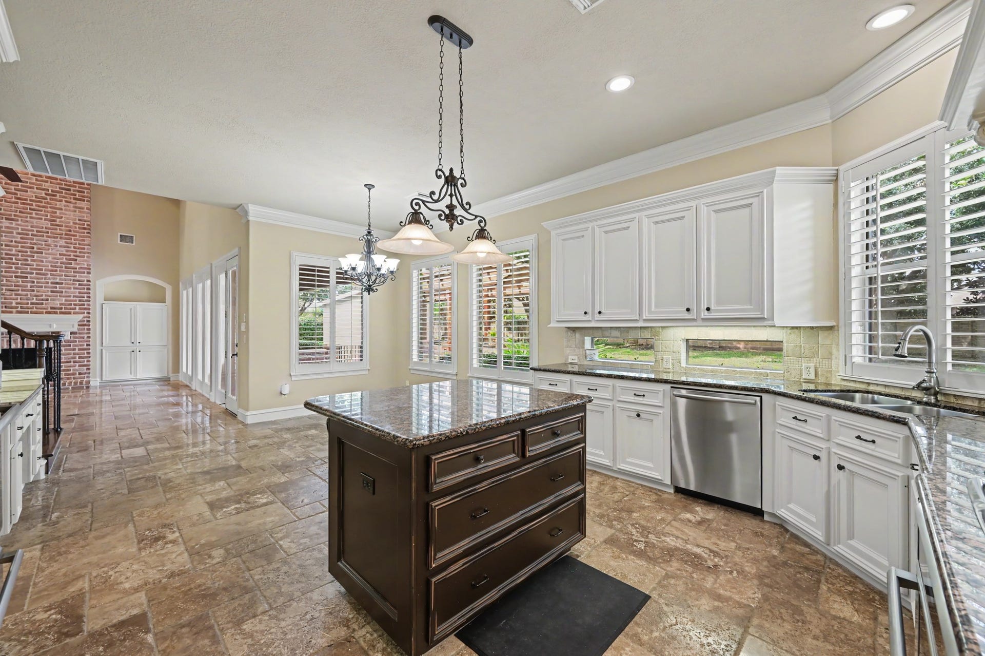8111 Machaelas Way, Humble, TX 77396 8111 Machaelas Way, Humble, TX 77396