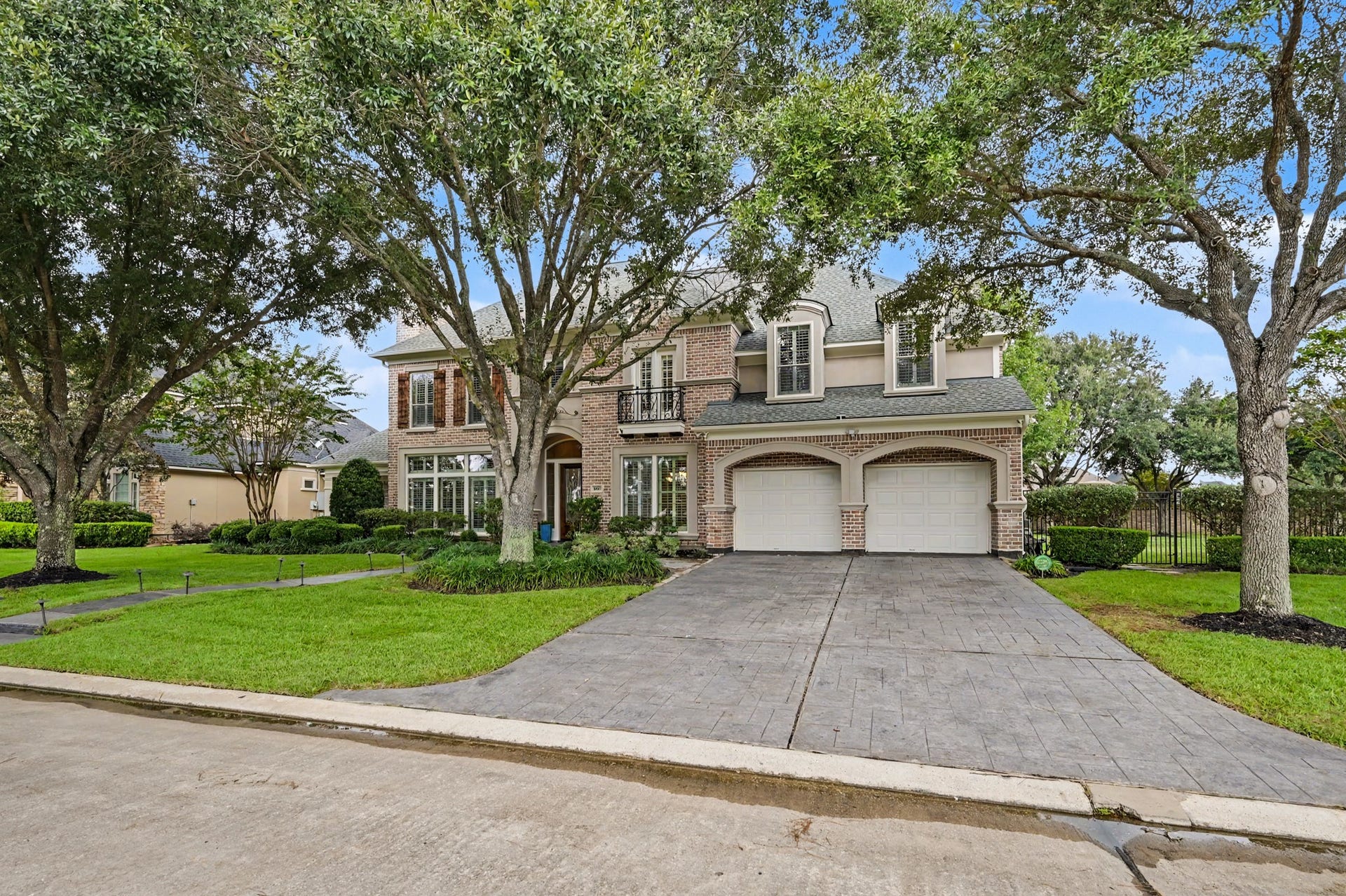 8111 Machaelas Way, Humble, TX 77396 8111 Machaelas Way, Humble, TX 77396