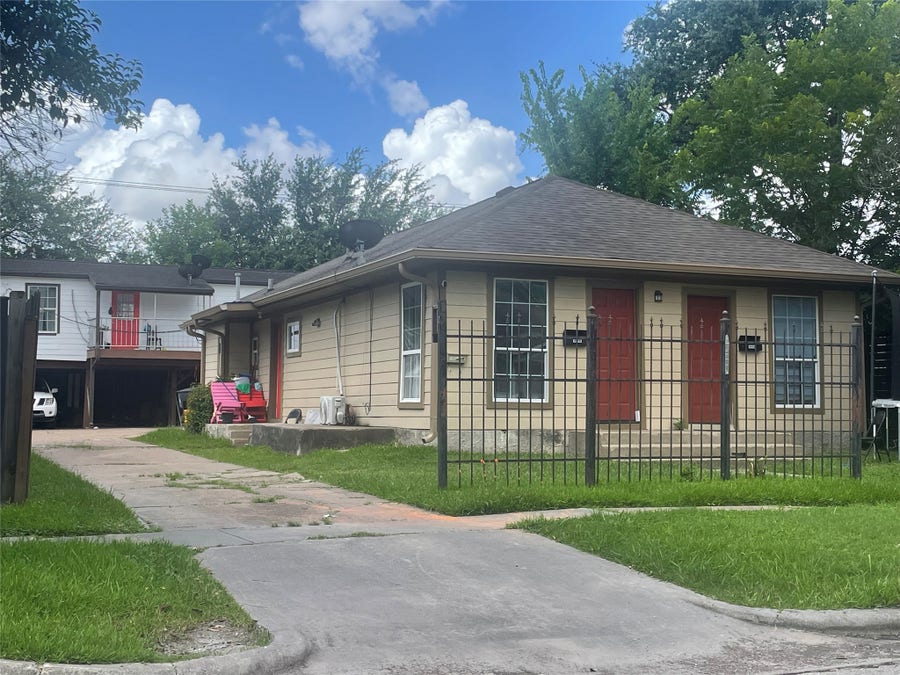 Property photo for 4114 Bell Street, Houston, TX