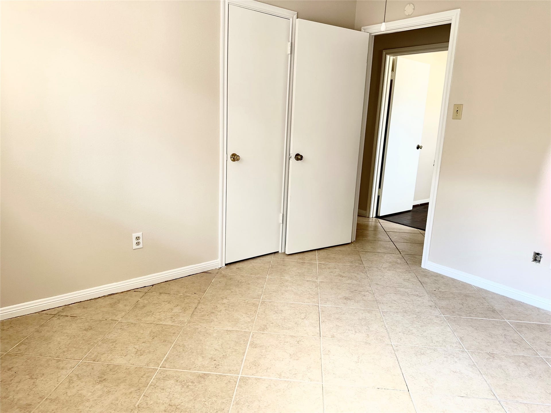 13615 Fernhill Drive, Sugar Land, TX 77498