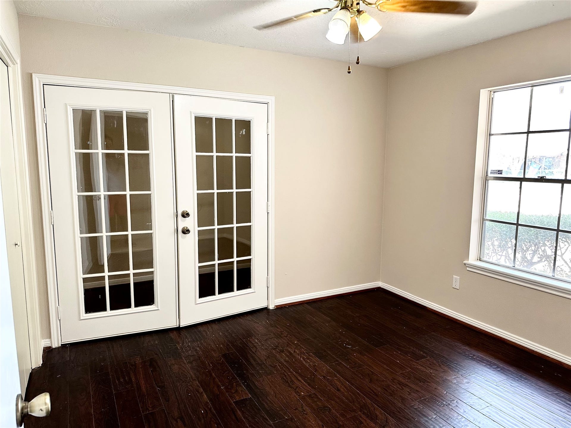13615 Fernhill Drive, Sugar Land, TX 77498
