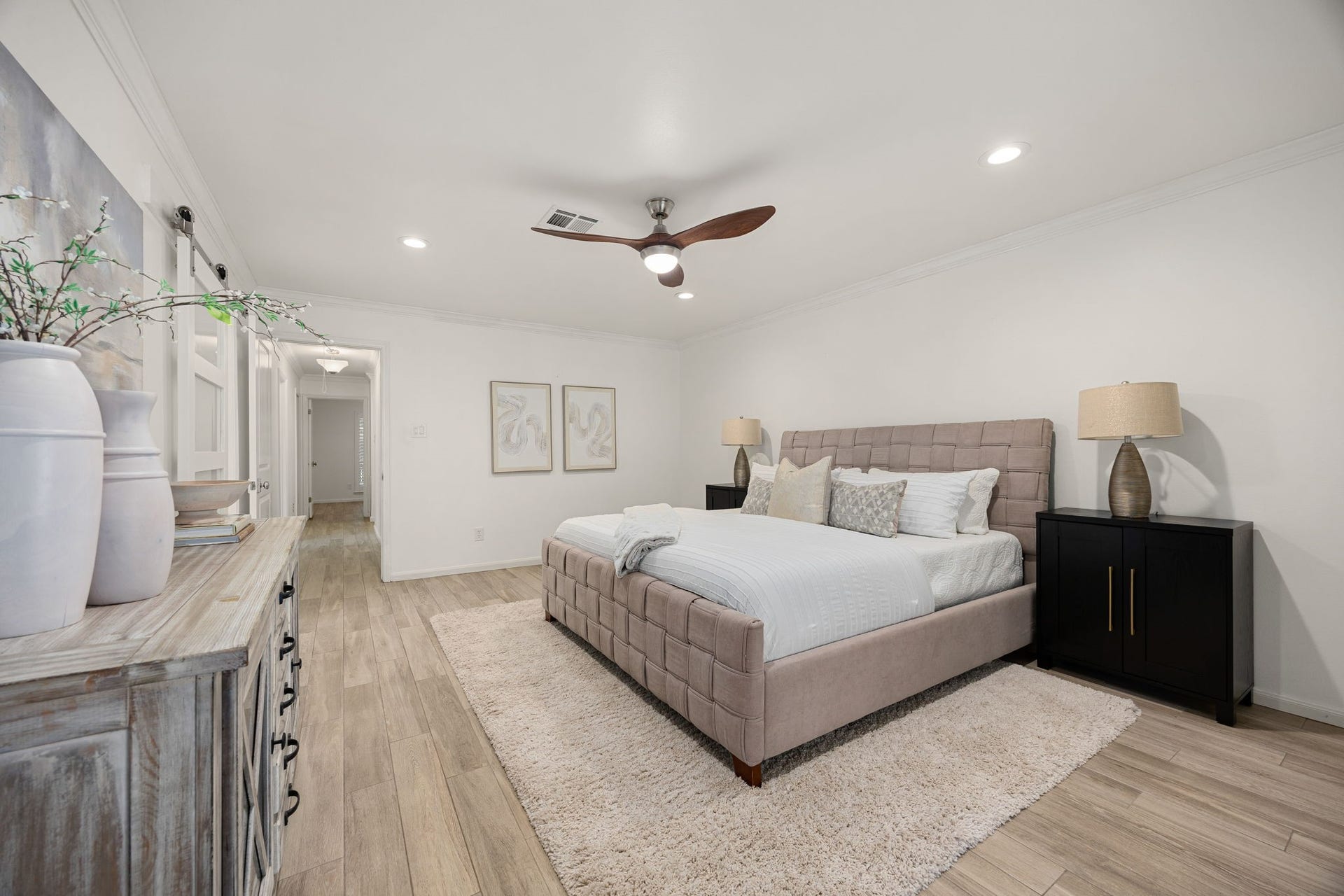 10106 Inwood Drive, Houston, TX 77042 10106 Inwood Drive, Houston, TX 77042
