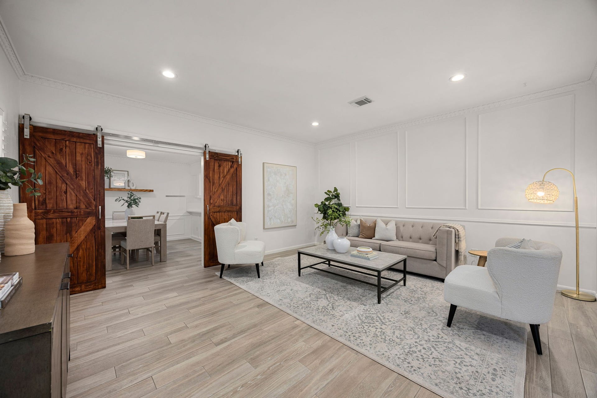 10106 Inwood Drive, Houston, TX 77042 10106 Inwood Drive, Houston, TX 77042