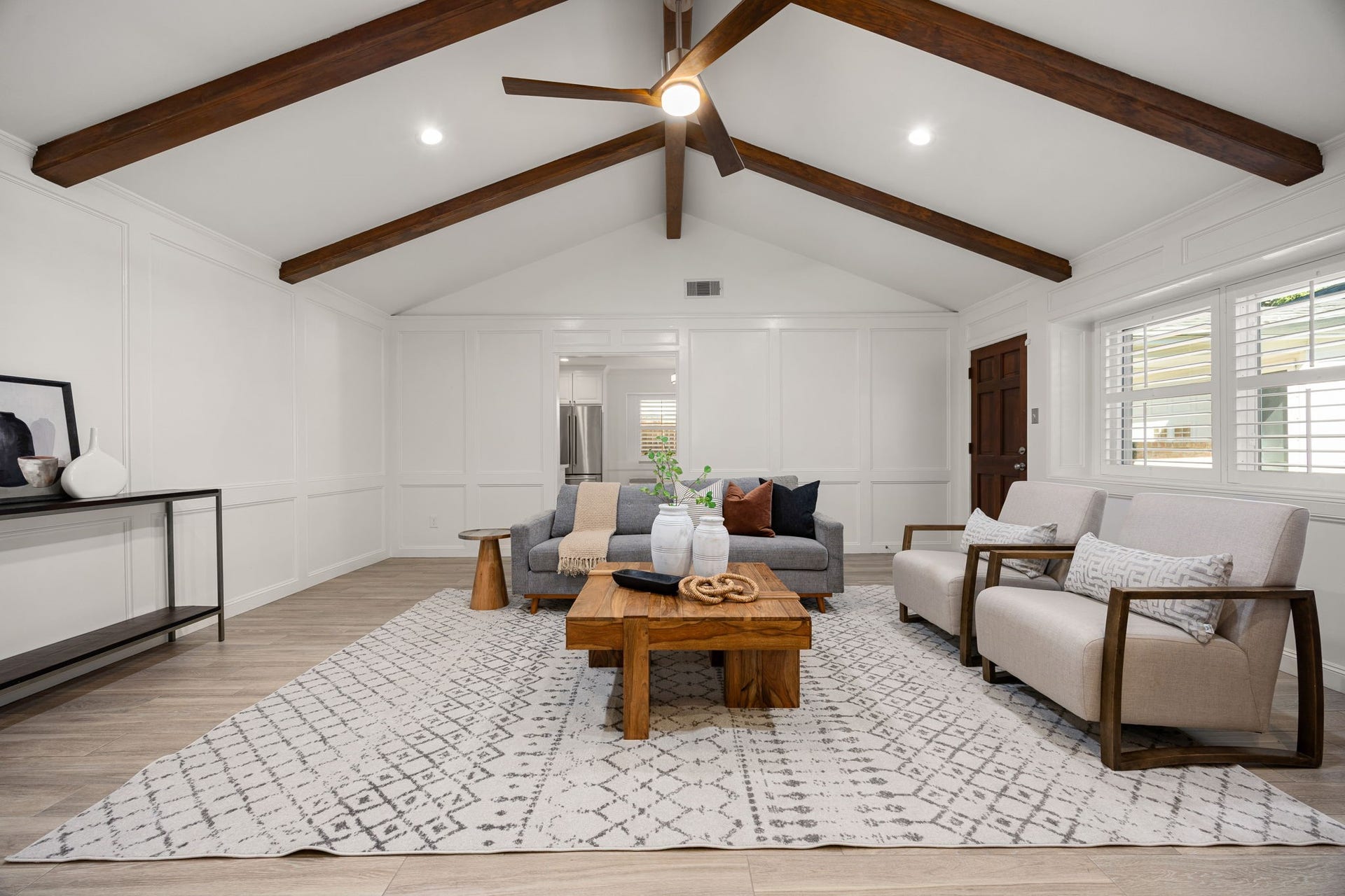 10106 Inwood Drive, Houston, TX 77042 10106 Inwood Drive, Houston, TX 77042