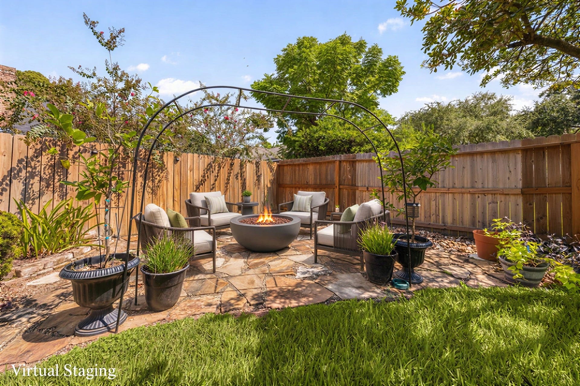 10106 Inwood Drive, Houston, TX 77042 10106 Inwood Drive, Houston, TX 77042