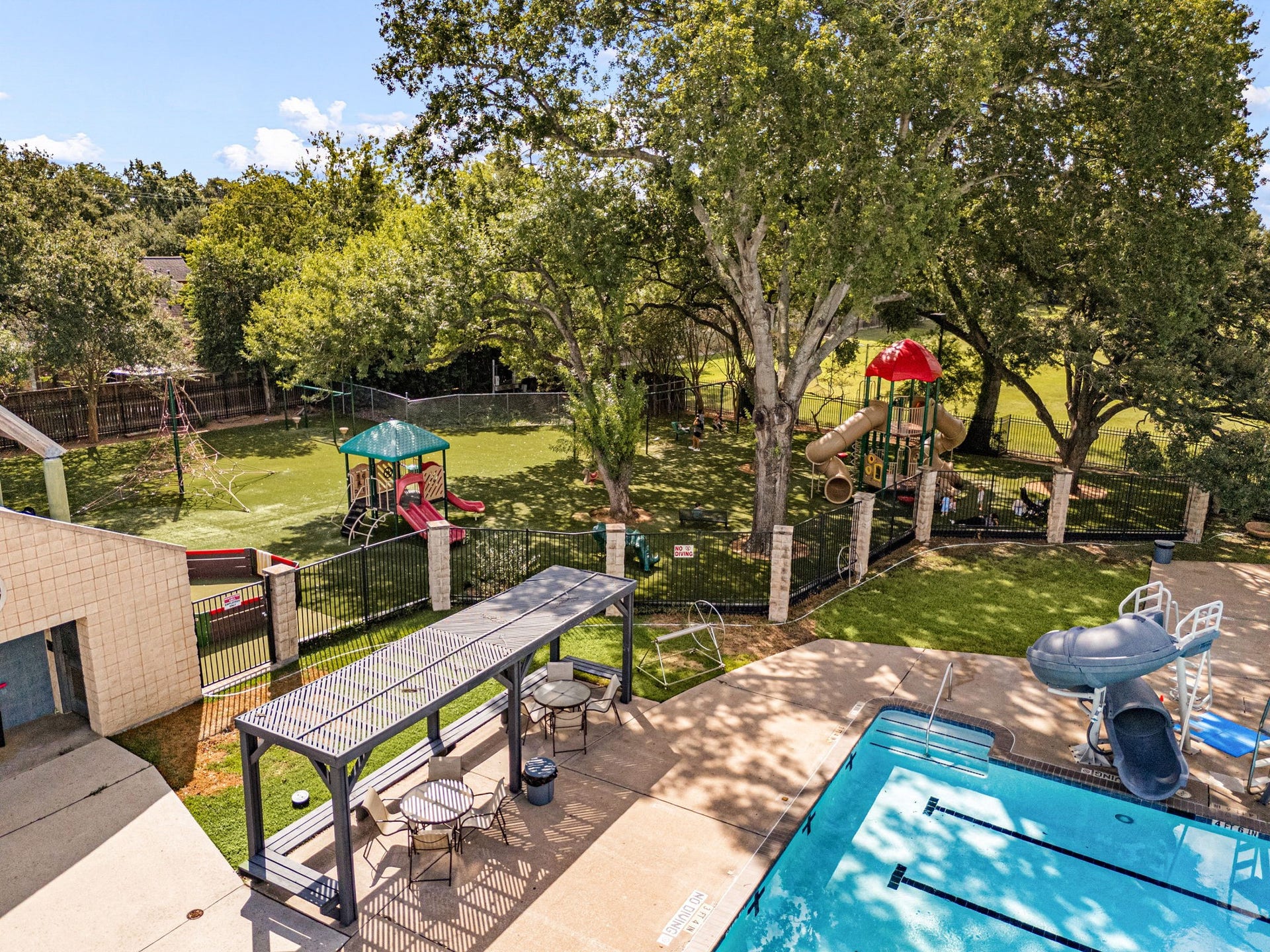 10106 Inwood Drive, Houston, TX 77042 10106 Inwood Drive, Houston, TX 77042