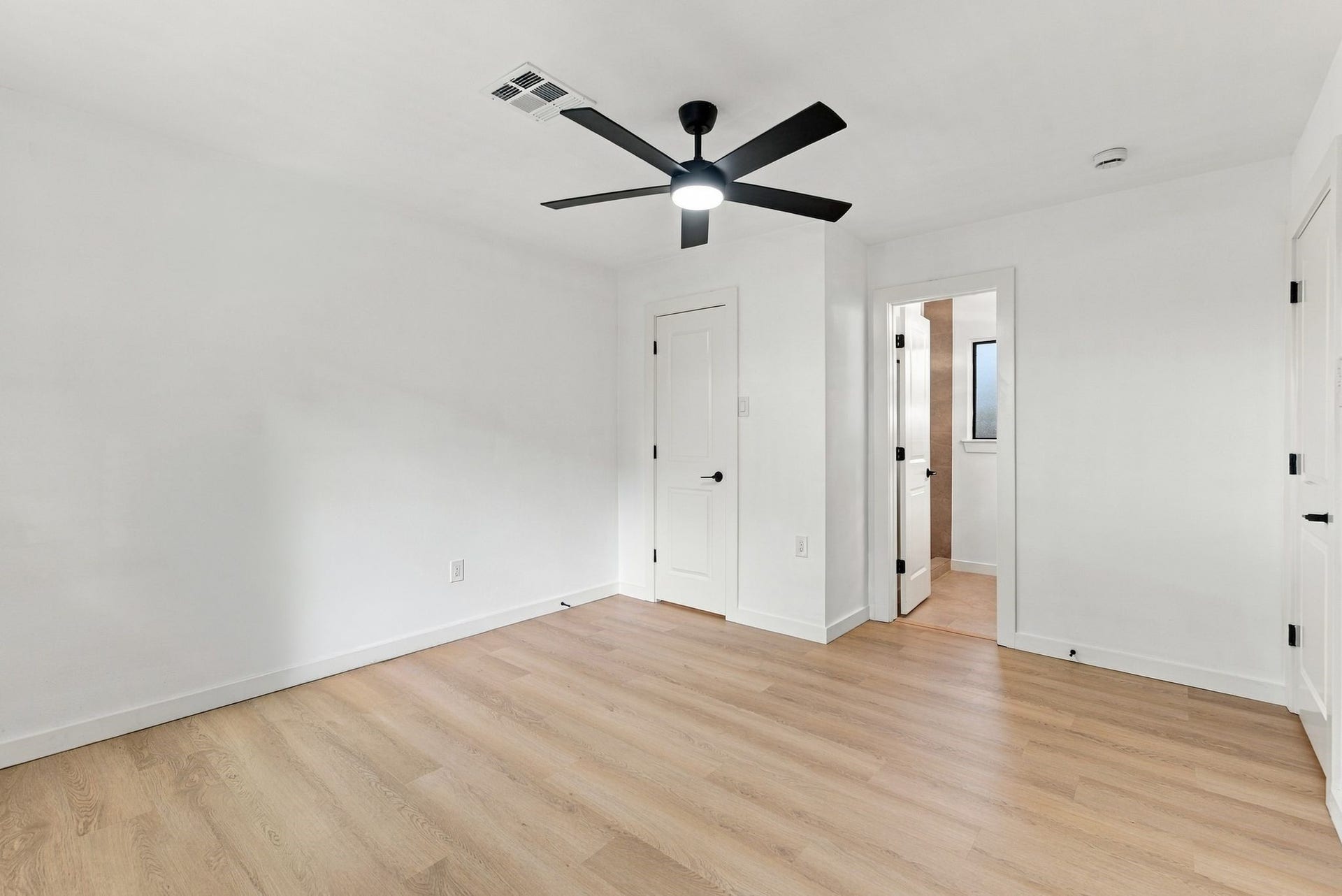 4143 Hill Oak Drive, Houston, TX 77092 4143 Hill Oak Drive, Houston, TX 77092