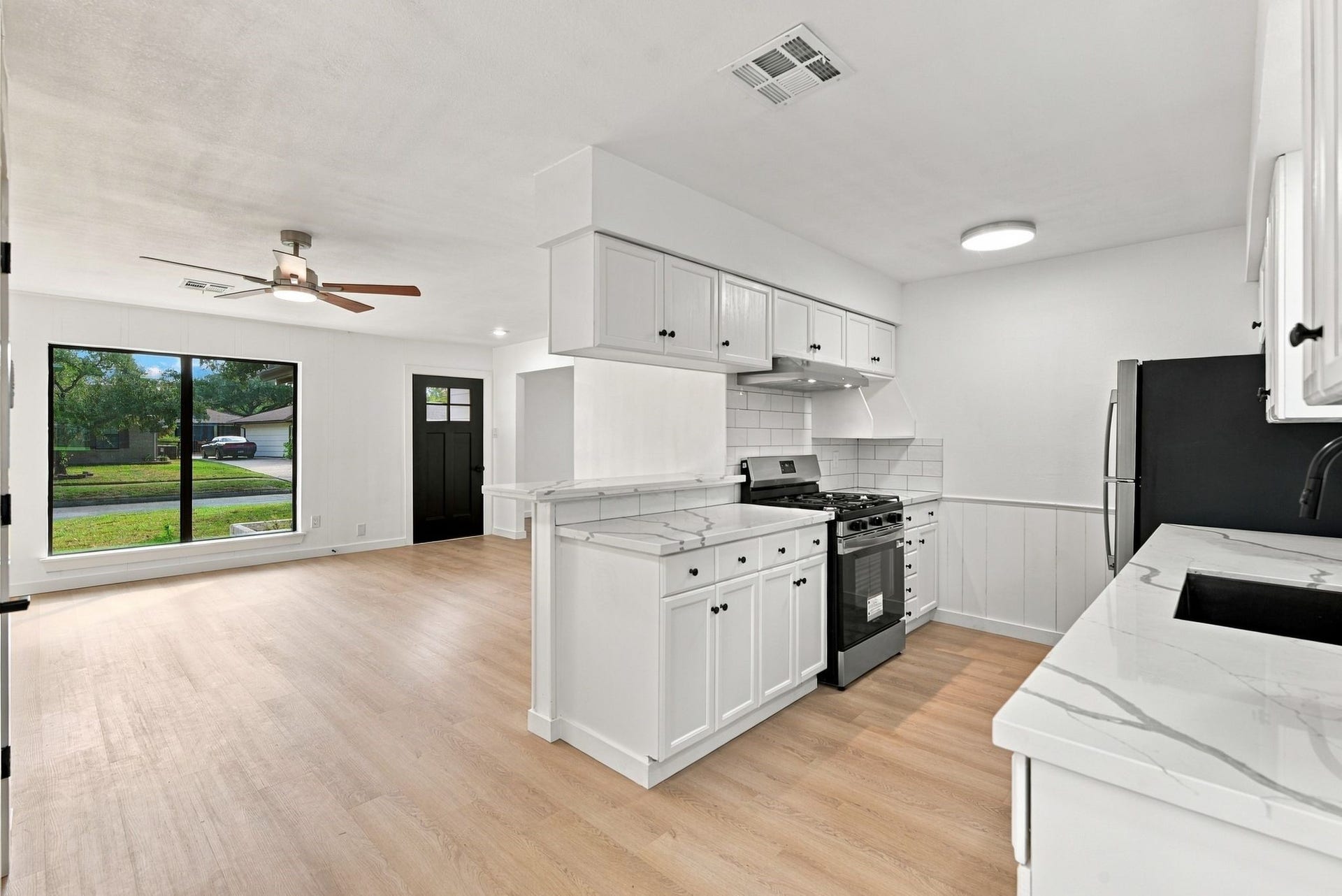 4143 Hill Oak Drive, Houston, TX 77092 4143 Hill Oak Drive, Houston, TX 77092