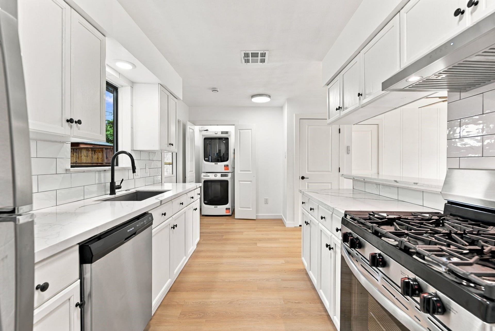4143 Hill Oak Drive, Houston, TX 77092 4143 Hill Oak Drive, Houston, TX 77092