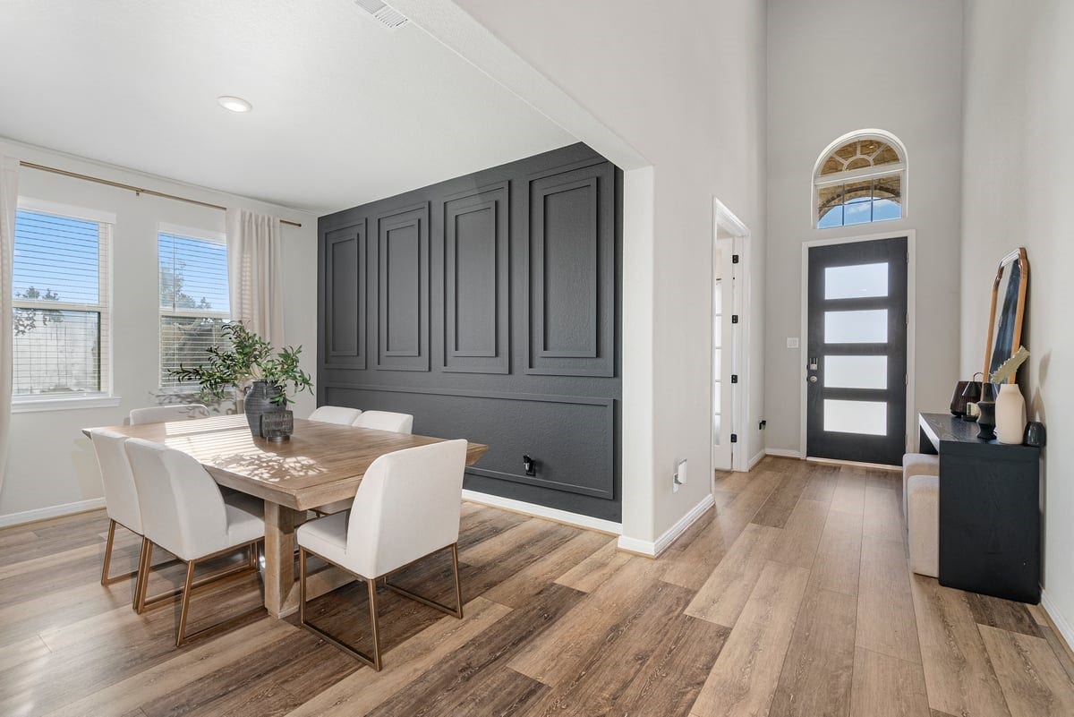 1702 Darwin Cedar Drive, Rosharon, TX 77583 Make a great first impression as you welcome guests through a two story foyer!