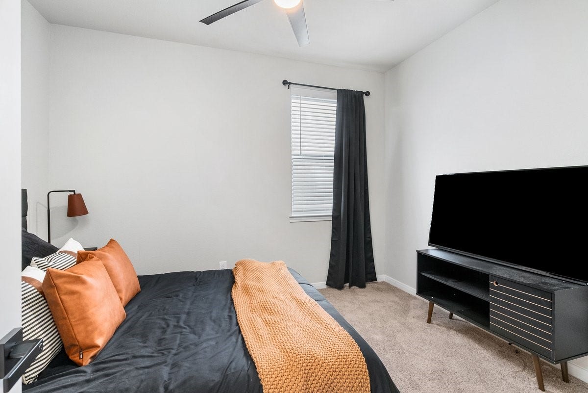 1702 Darwin Cedar Drive, Rosharon, TX 77583 All secondary bedrooms have neutral paint and bright windows!