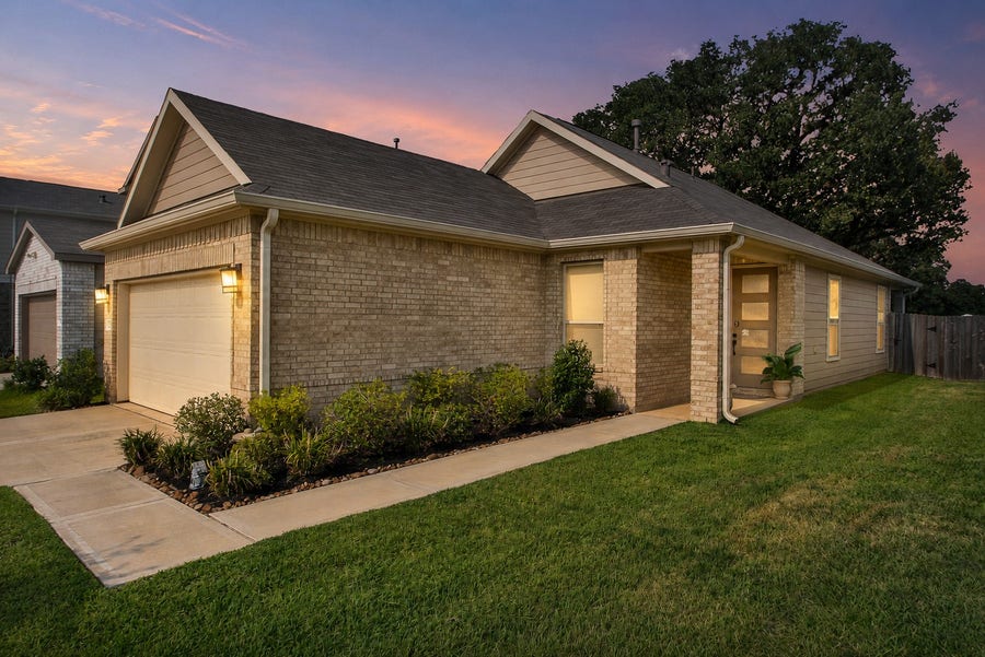 Property photo for 22307 Hawberry Blossom Lane, Tomball, TX