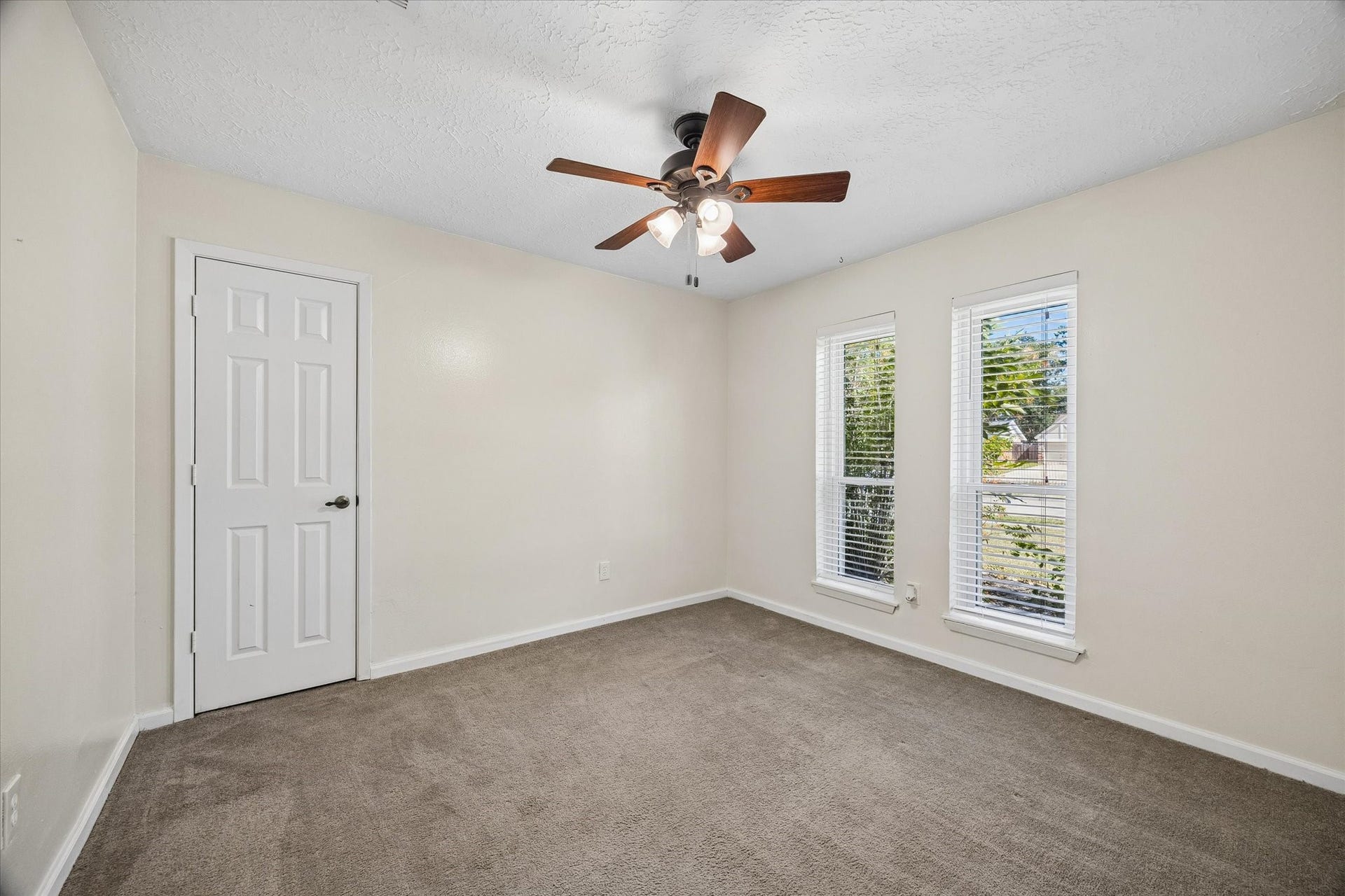15726 Blackhawk Boulevard, Friendswood, TX 77546 Genrerously sized secondary bedroom.