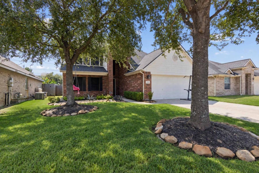Property photo for 2509 Artesia Drive, Deer Park, TX